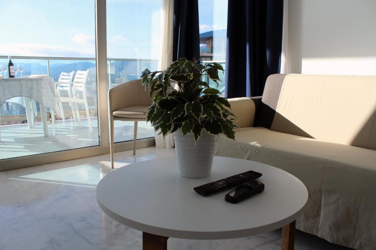 Skyline 26 Stunning Sea Views From A 2-Bedroom Apartment On The 26Th Floor Benidorm Exterior photo